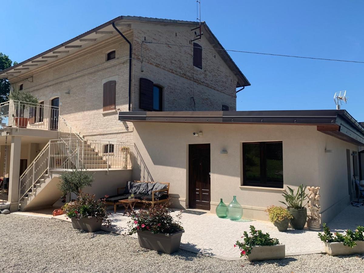 Gastronomic B&B Carlocarla Monte San Pietrangeli Exteriör bild